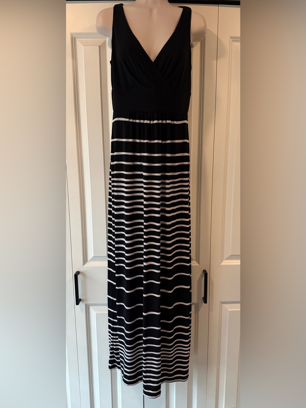 Chaps black white stripe long maxi dress small s